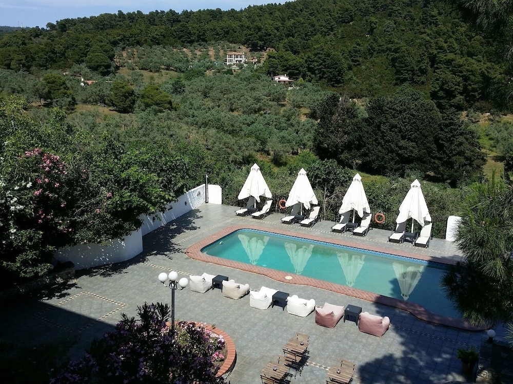 Villa Albanis 26/33
