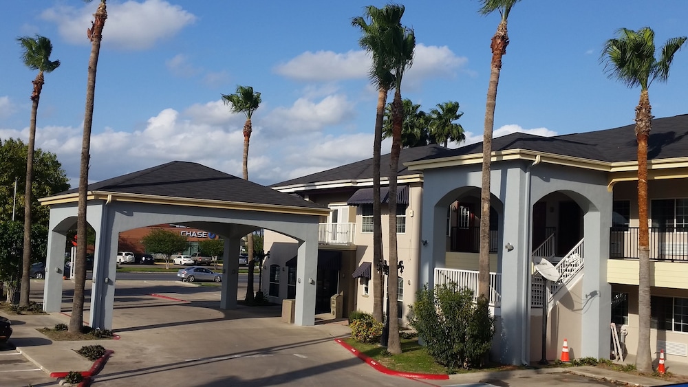 Texas Inn Downtown Mcallen 25/28