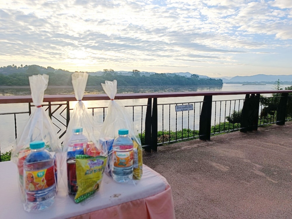 Chiangkhong Teak Garden Riverfront Hotel 68/74