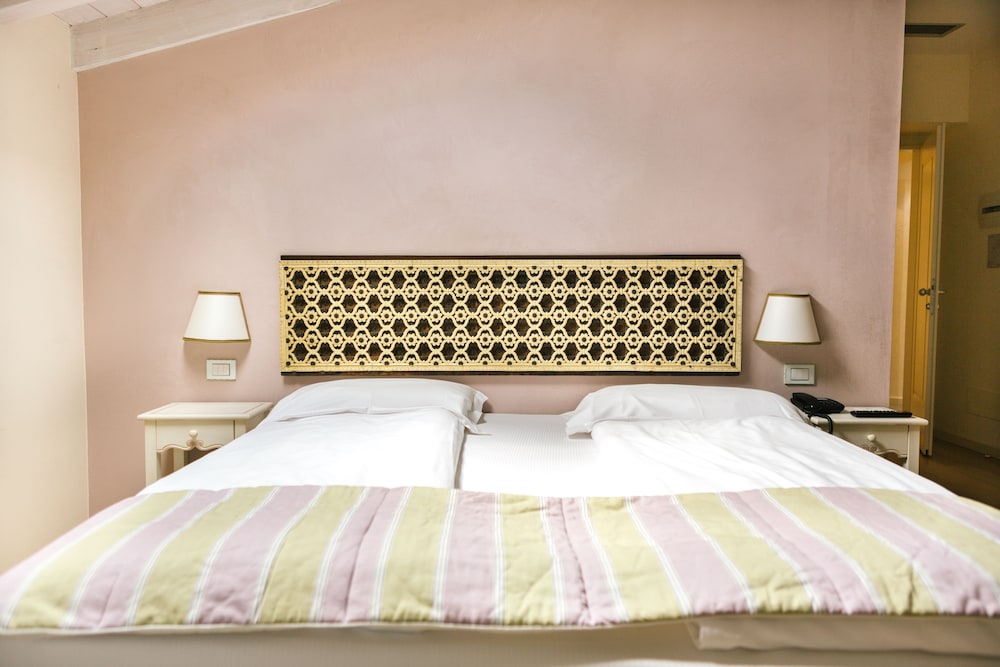 Hotel Villa Moron 17/50