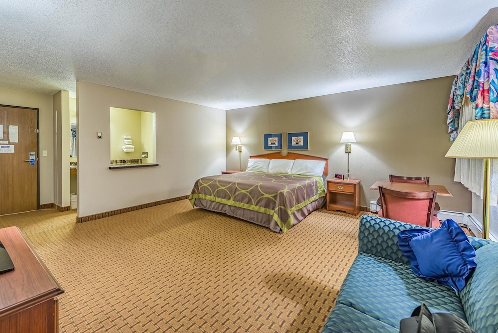 Rodeway Inn Saint Joseph 12/26