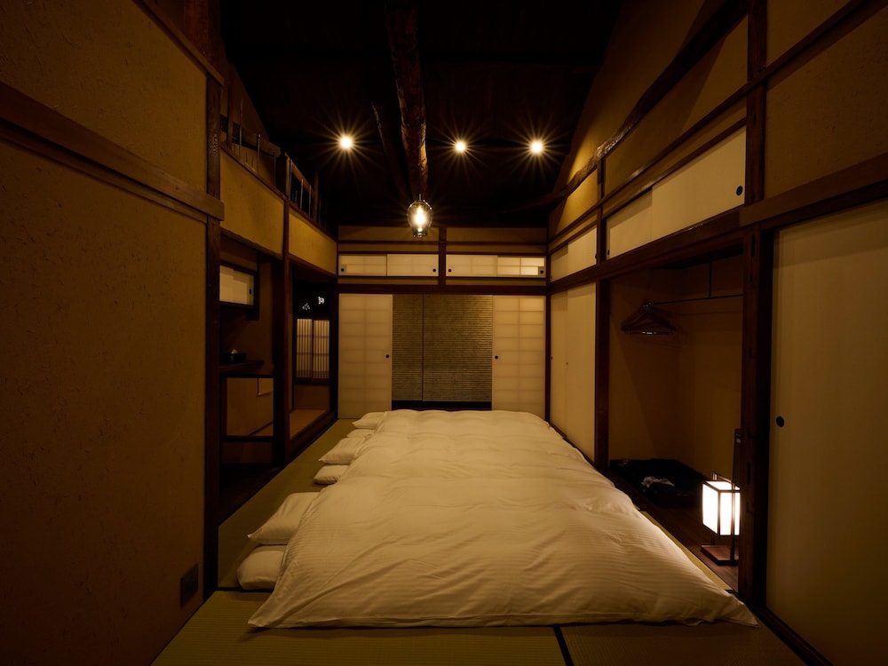 Rinn Premium Machiya Townhouse Kyoto Nijo Castle North [VR] 14/50