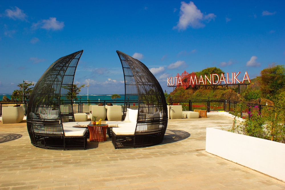 Raja Hotel Kuta Mandalika Resort & Convention 55/64