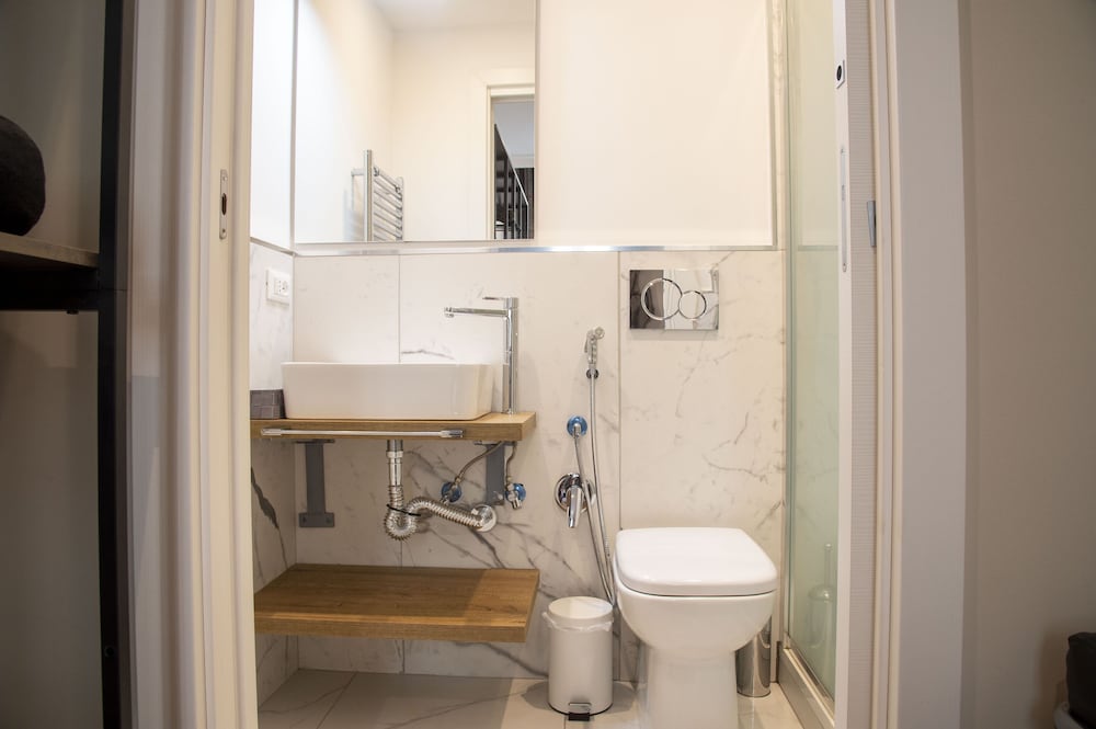 AD Suites Tritone 41/50