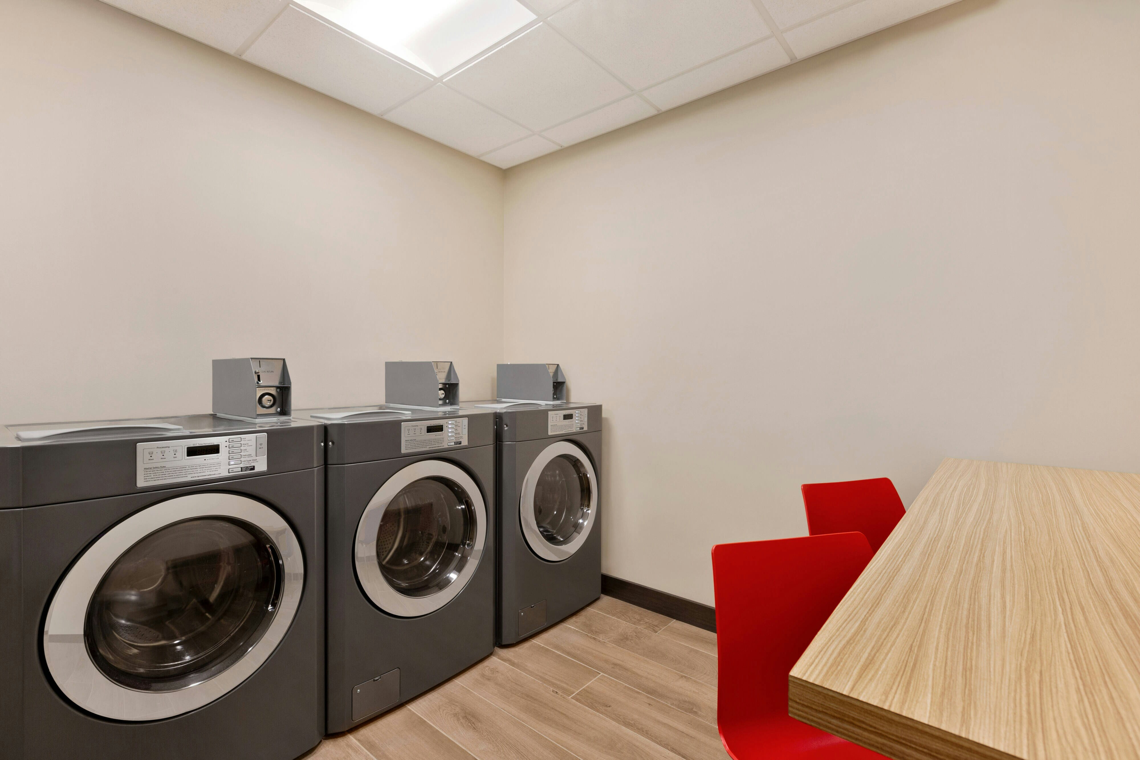TownePlace Suites by Marriott Cedar Rapids Marion 8/20