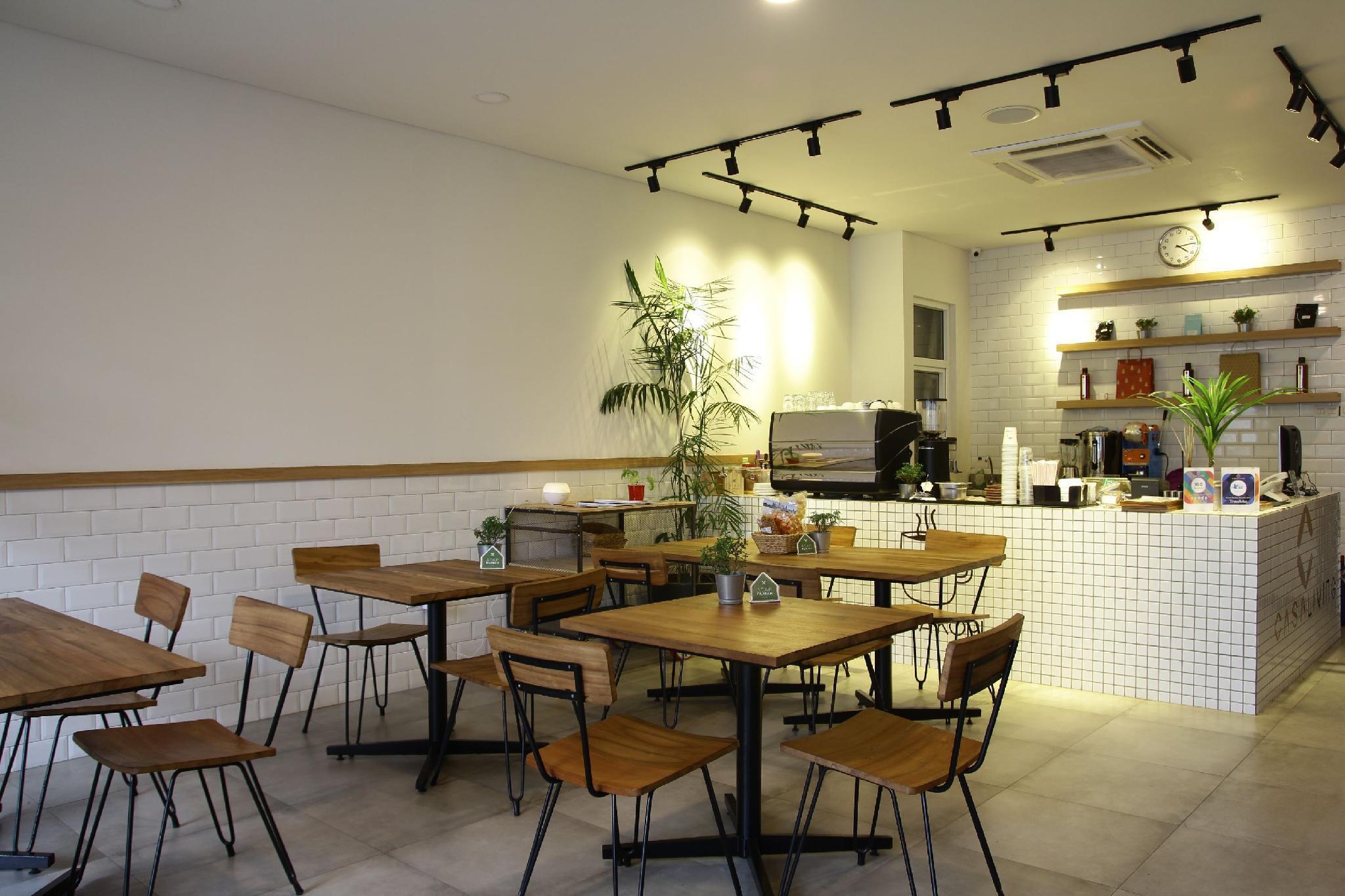 Casa Living Senayan 33/53