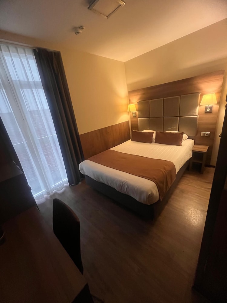 ECONOMY, DOUBLE BED