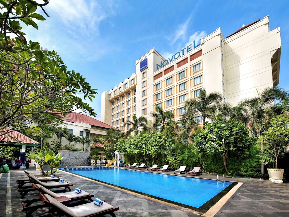 NOVOTEL SOLO 3/64