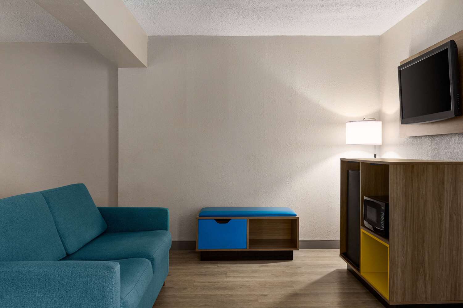Days Inn By Wyndham Miami Airport North 26/32