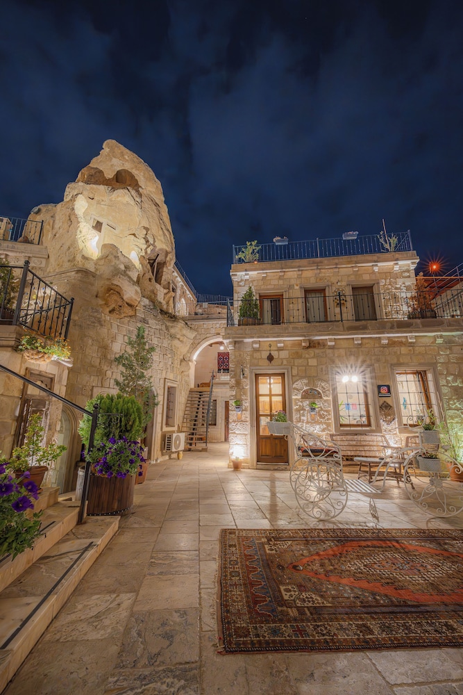 Zara Cave Hotel photo5