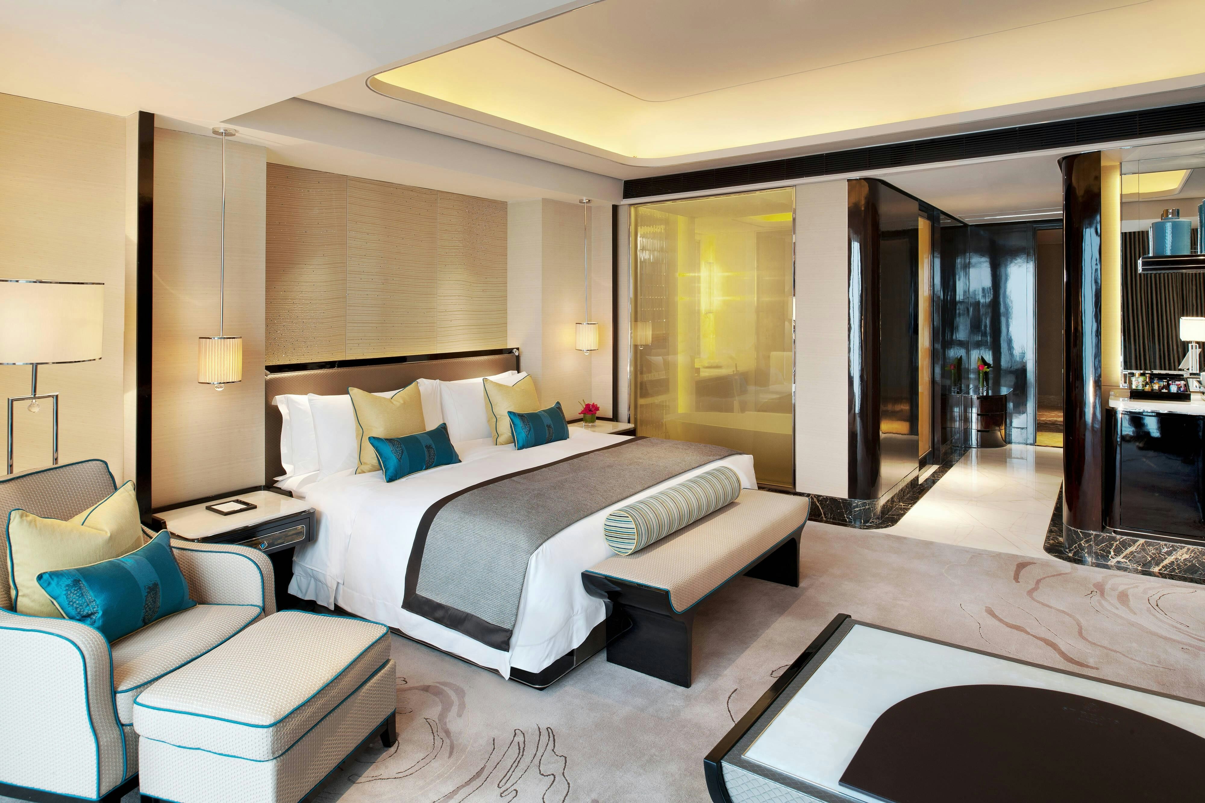 Room, King Bed