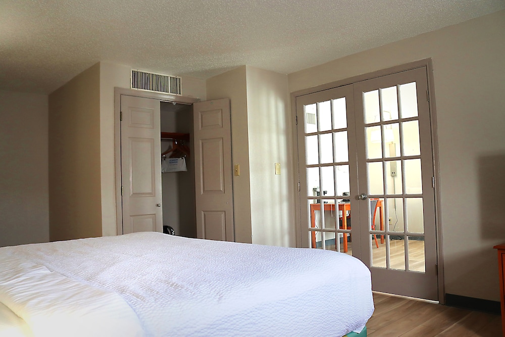 La Quinta Inn by Wyndham Columbus Airport Area 27/62