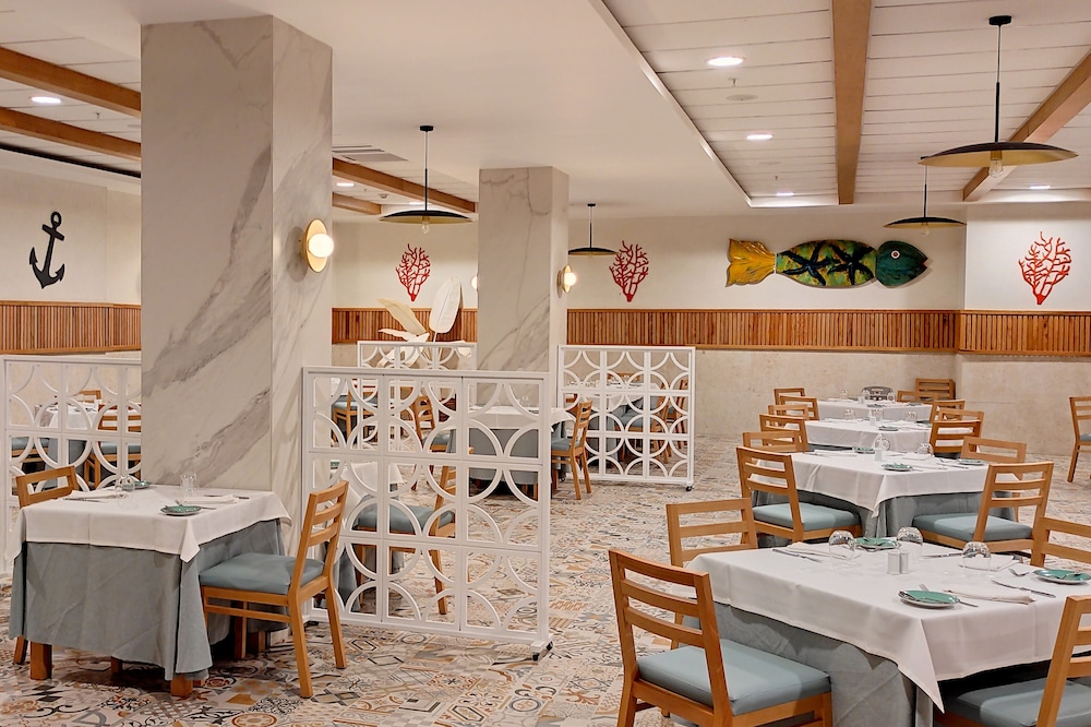 Serenade Punta Cana Beach & Spa Resort 35/50