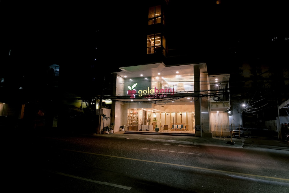 Goldberry Suites & Hotel Cebu in CEBU