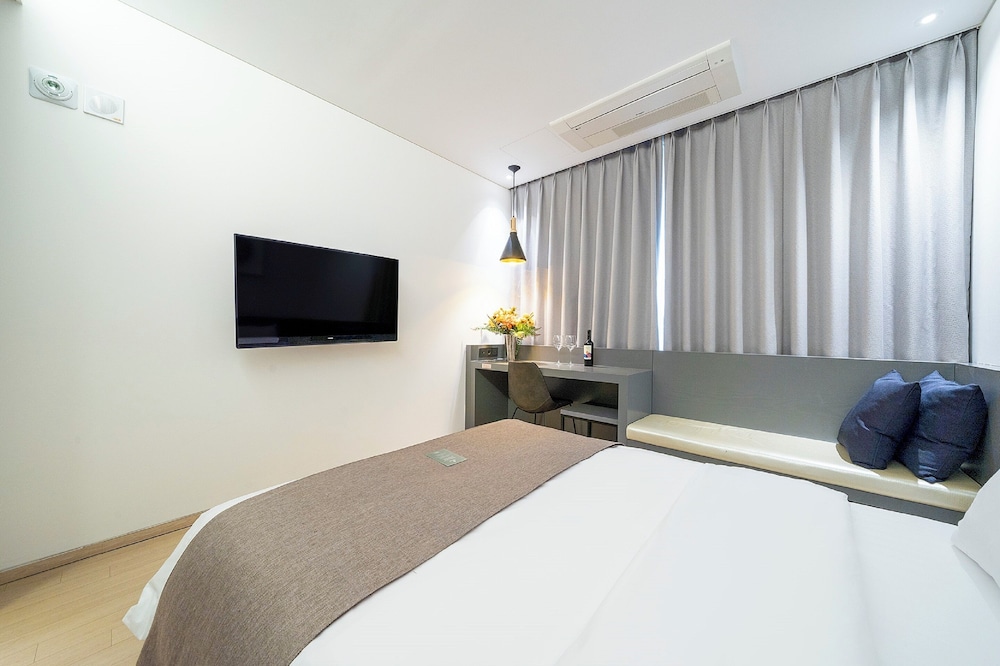 Gloucester Hotel Cheongju 16/37
