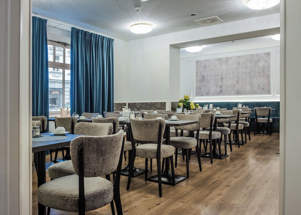 Theater Hotel Salzburg 45/60