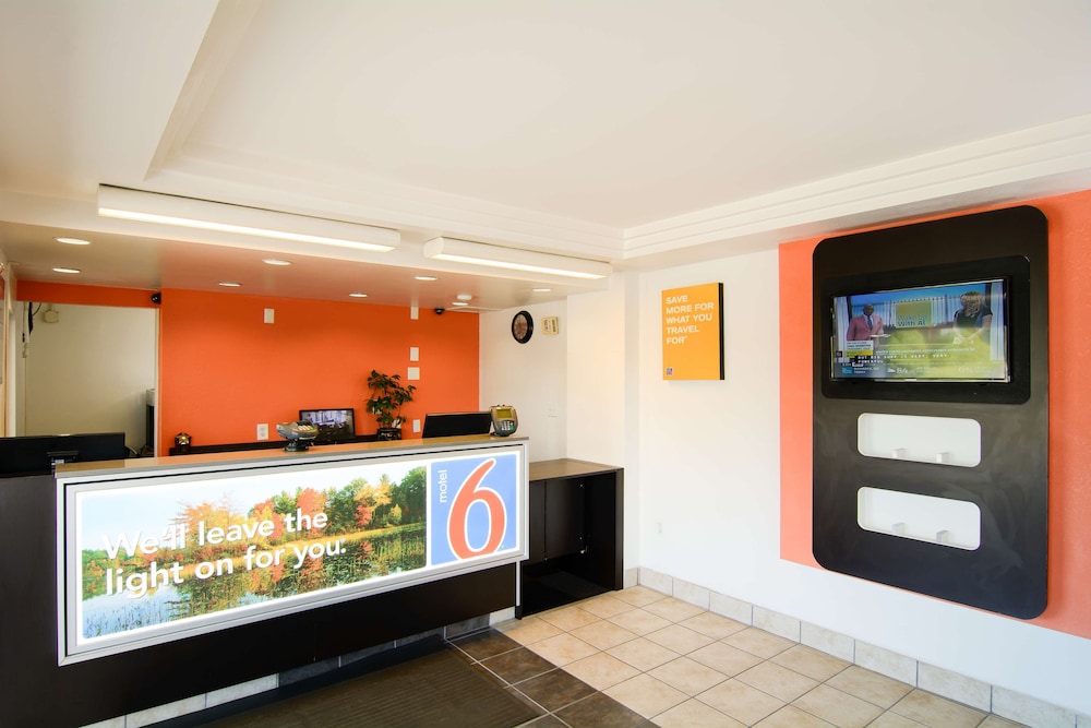 Motel6 Leominster, MA 8/43