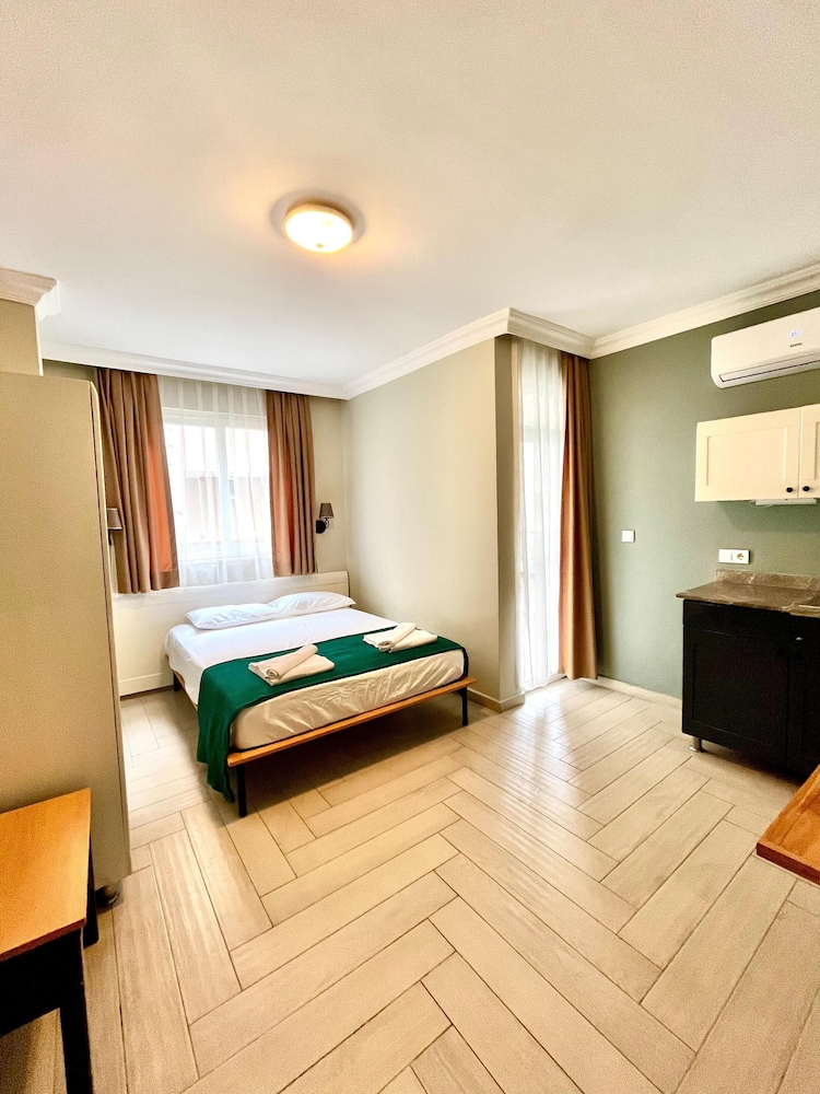 Two Seas Hotel 23/50