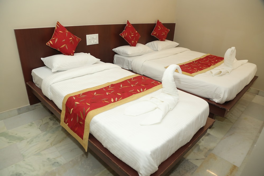 Soundarya Hotel 21/38