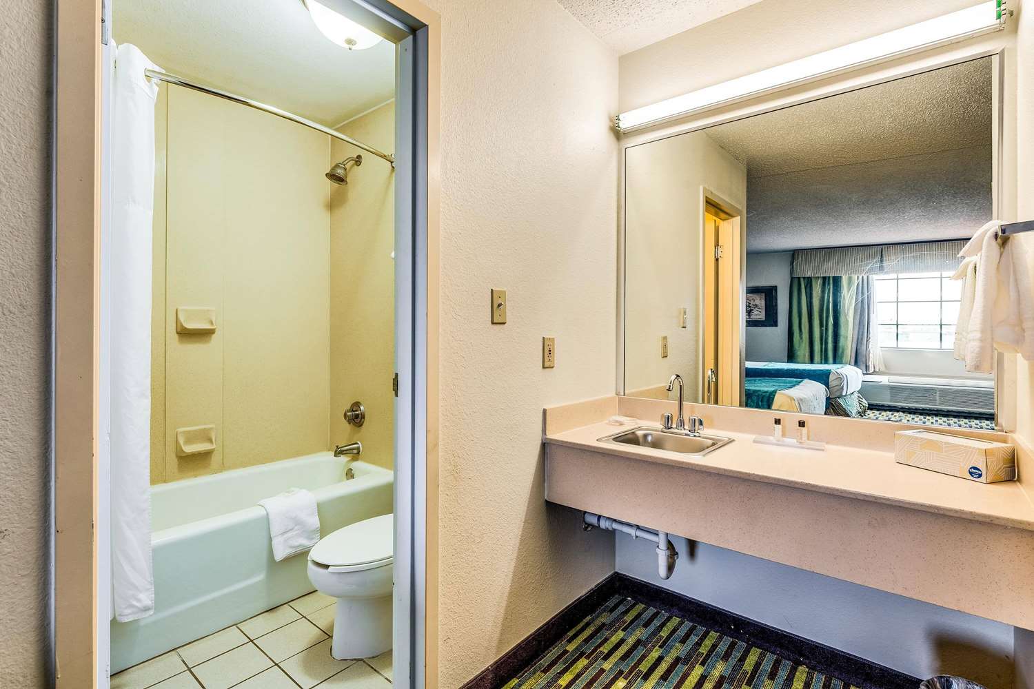 Wyndham Garden Wichita Downtown 47/47