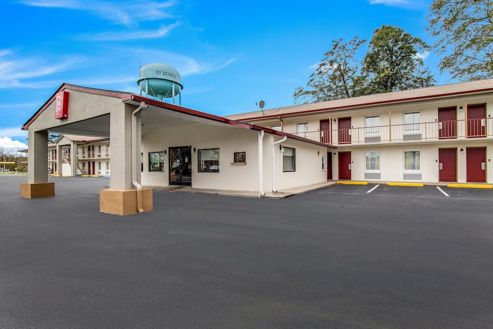 Red Roof Inn St George, SC 5/24