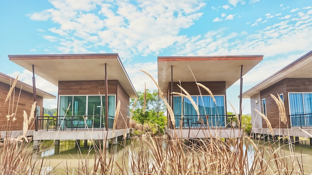 Amantra Lake View 9/72