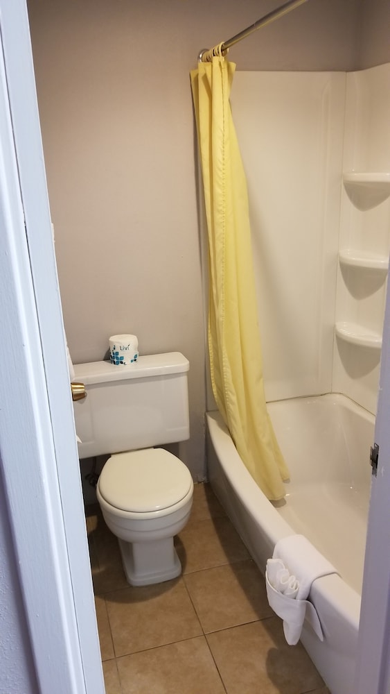Santa Fe Inn Pueblo 14/31