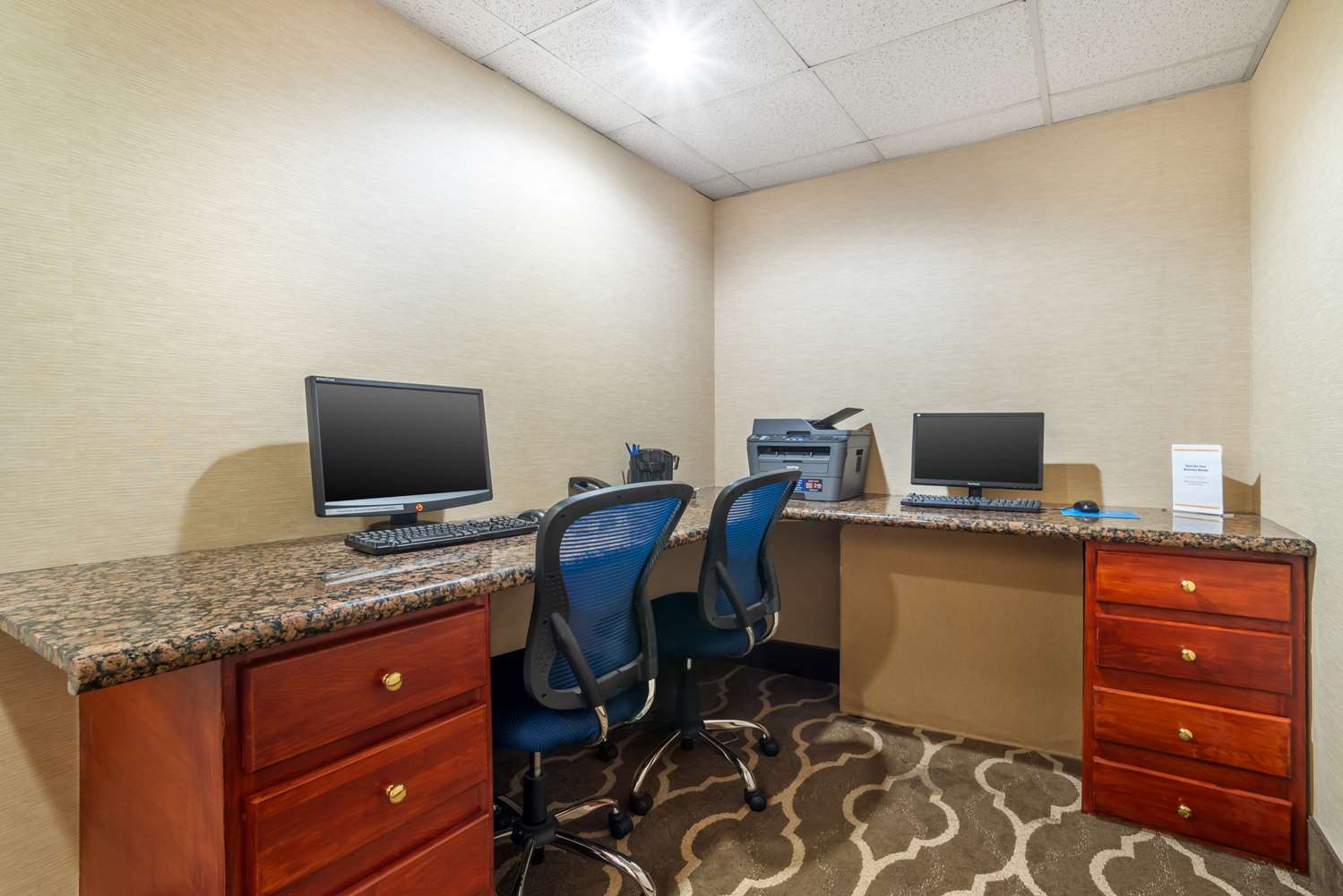 Comfort Inn & Suites Cornelius Lake Norman NC 44/47