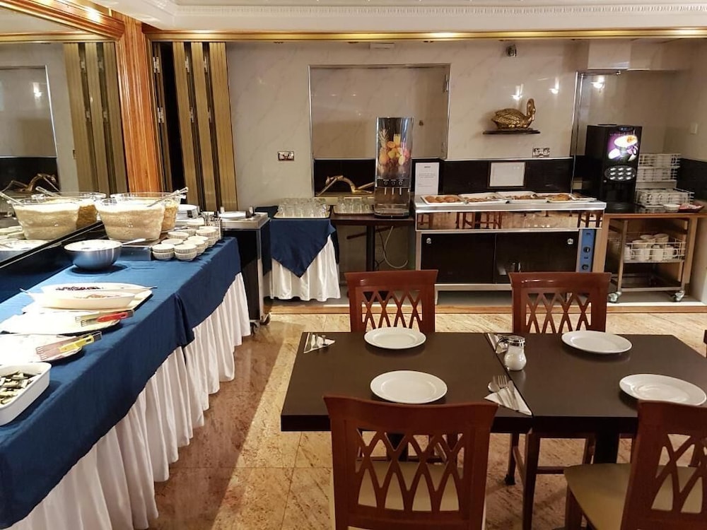 Westpoint Hotel 37/50