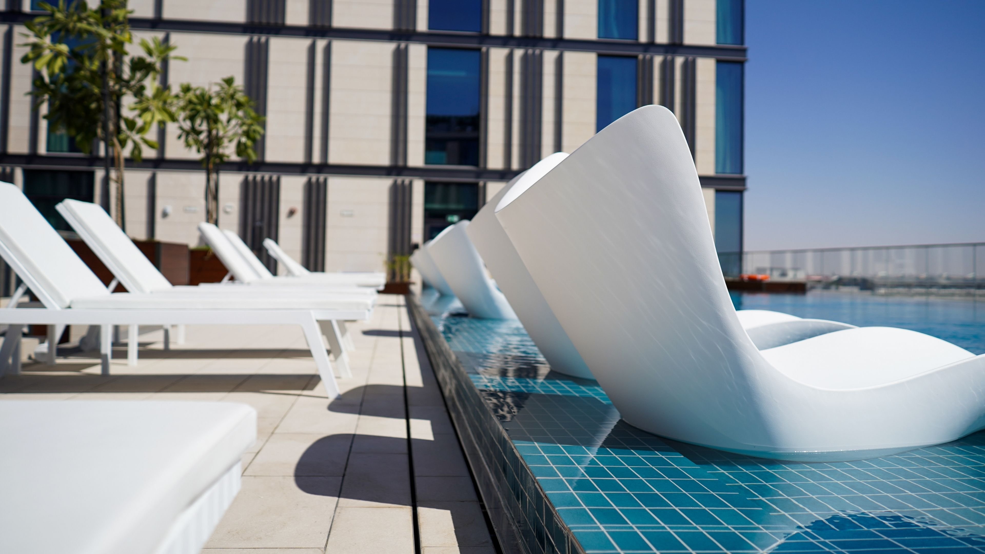 Staybridge Suites Dubai Al-Maktoum Airport 58/58