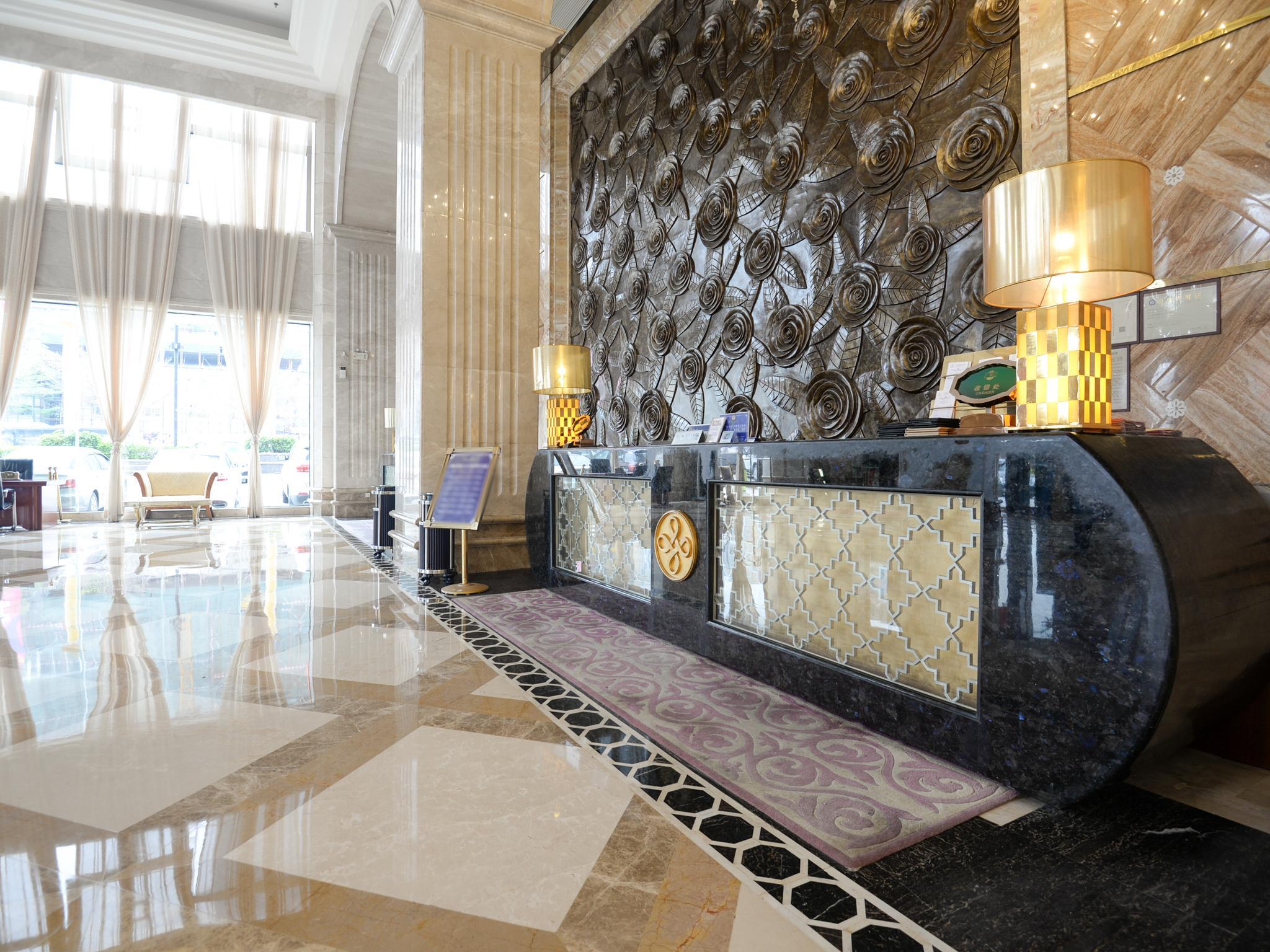 Regency Hotel 19/56