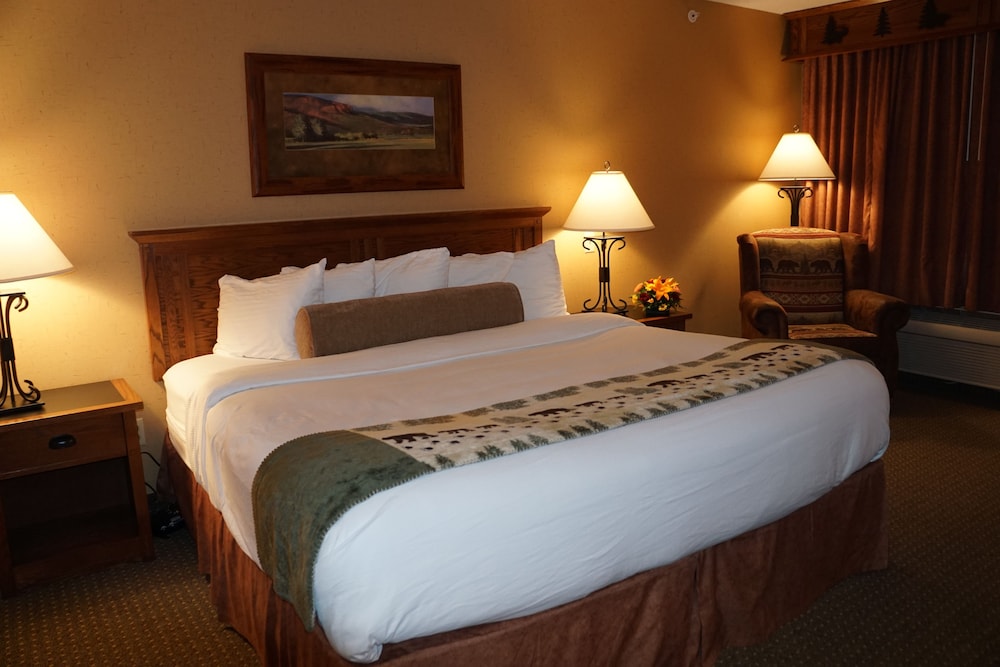 Best Western Plus Kelly Inn & Suites 8/43