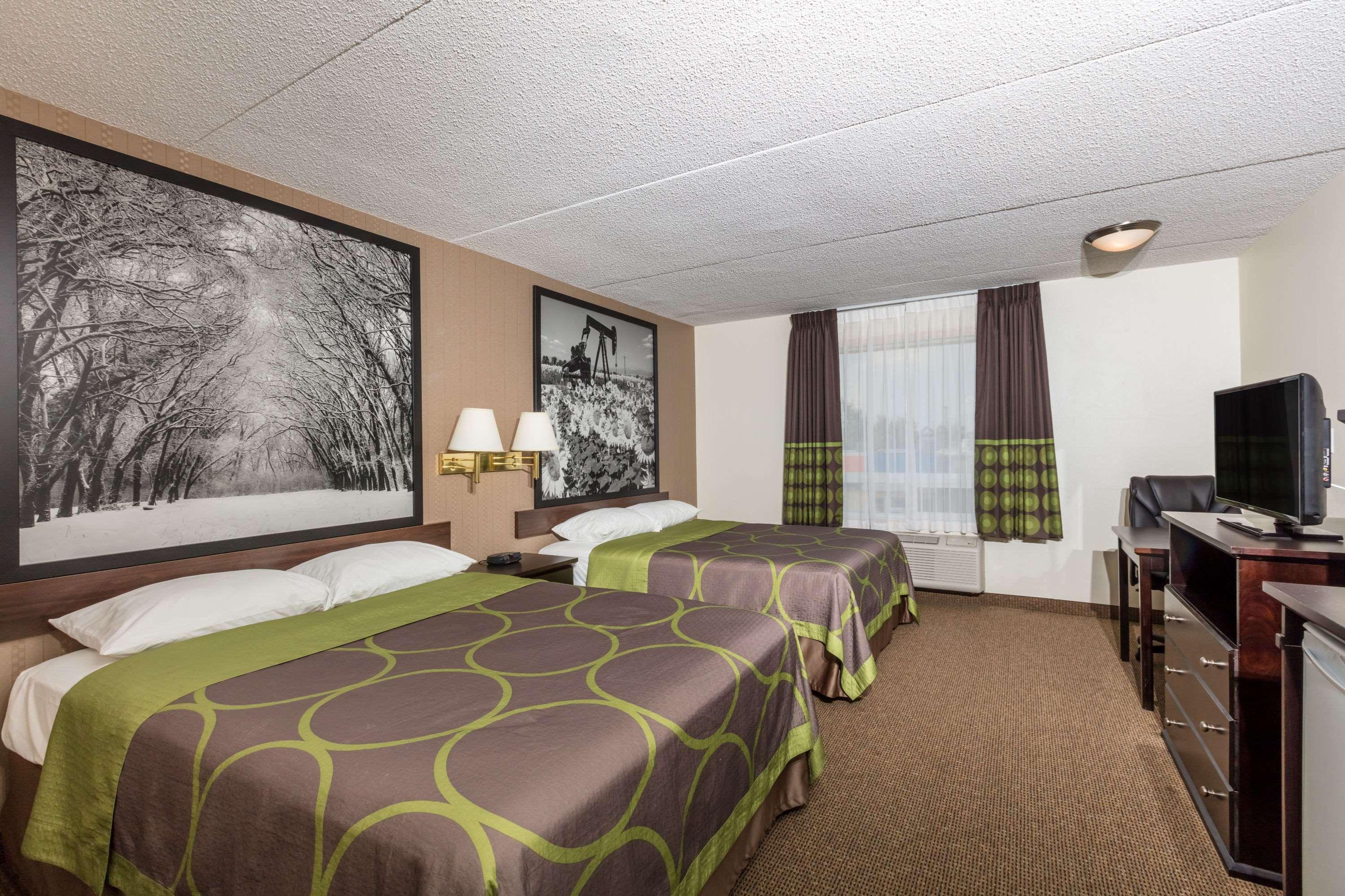 Room, 2 Queen Beds, Smoking