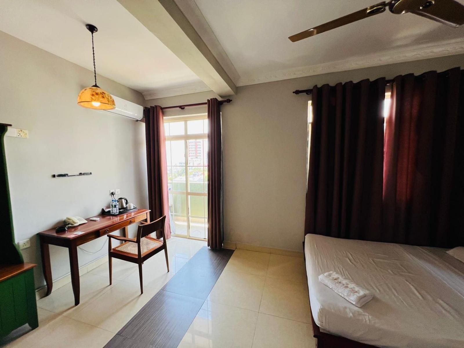 Lafala Hotel and Service Apartment, Dehiwala-Mount Lavinia 18/100