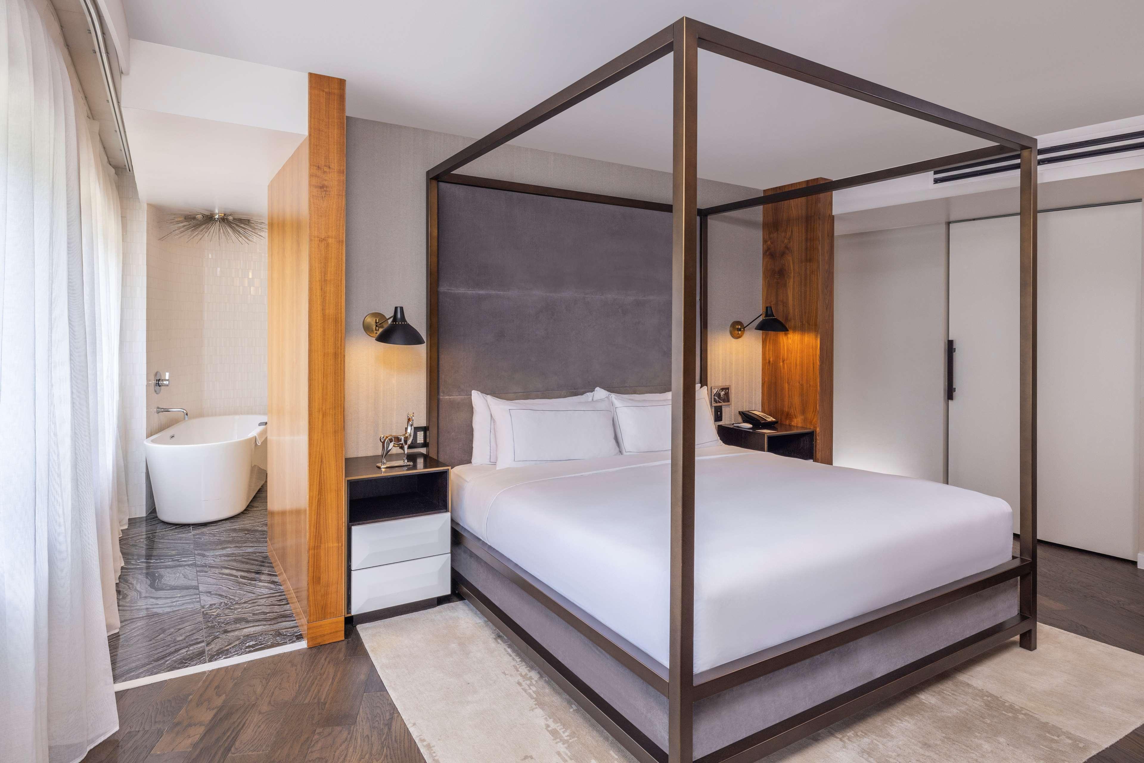1 BEDROOM, PRESIDENTIAL, SUITE, KING BED