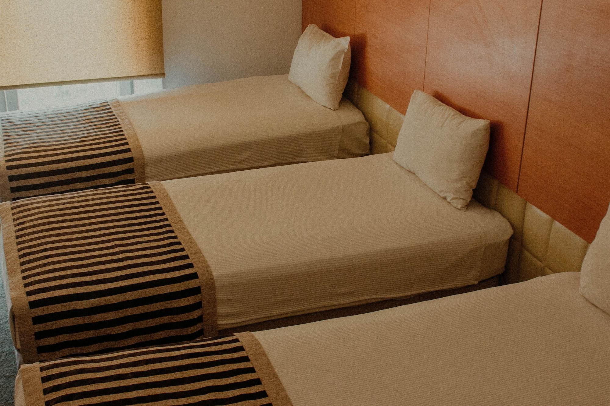 Nuzhet Hotel 9/29