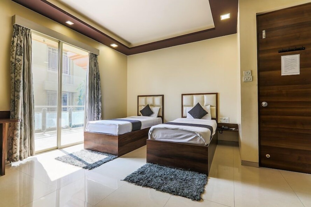 PREMIUM, TWIN BEDS