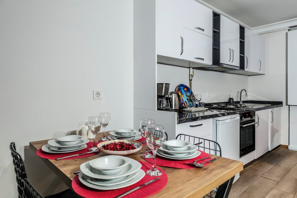 Etiz Residences 32/47