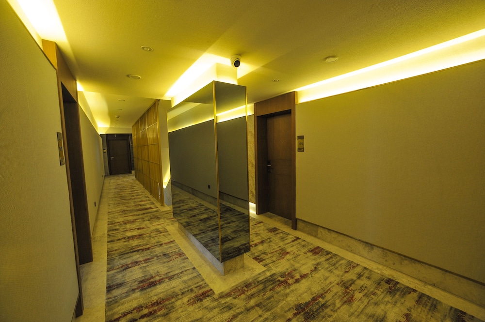 The Alpfine Hotel 46/50