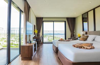 Premier, 2 Double Beds, Balcony