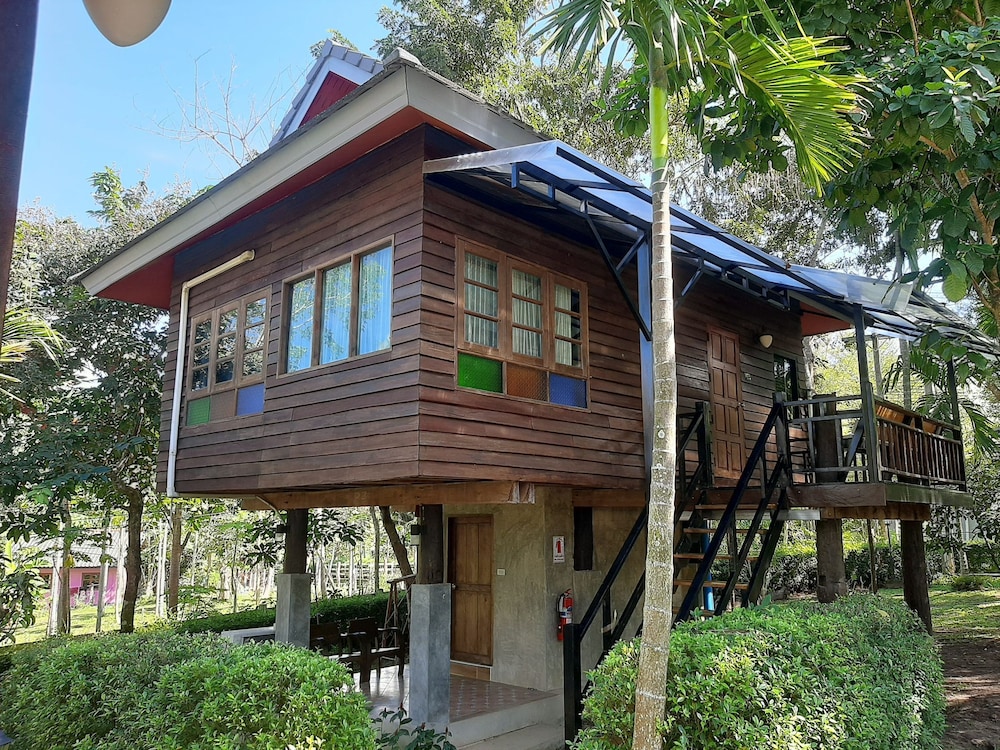 Buraphat Resort 2/50