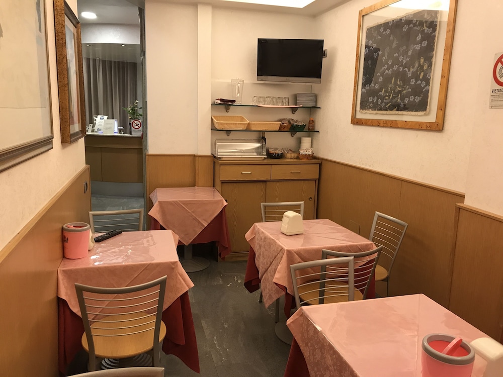Hotel Parma 46/57