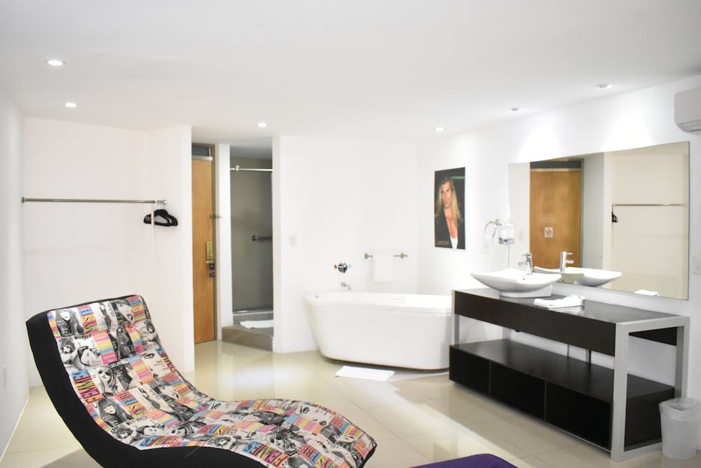 Spazio Boutique Hotel 50/50