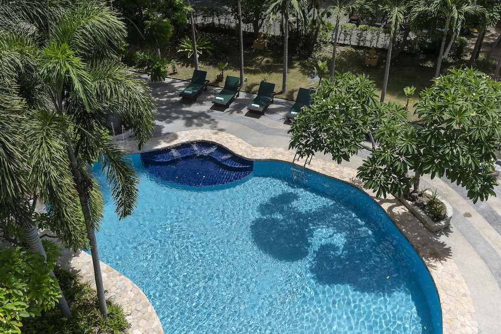 Bella Villa Pattaya 3rd Road 45/50
