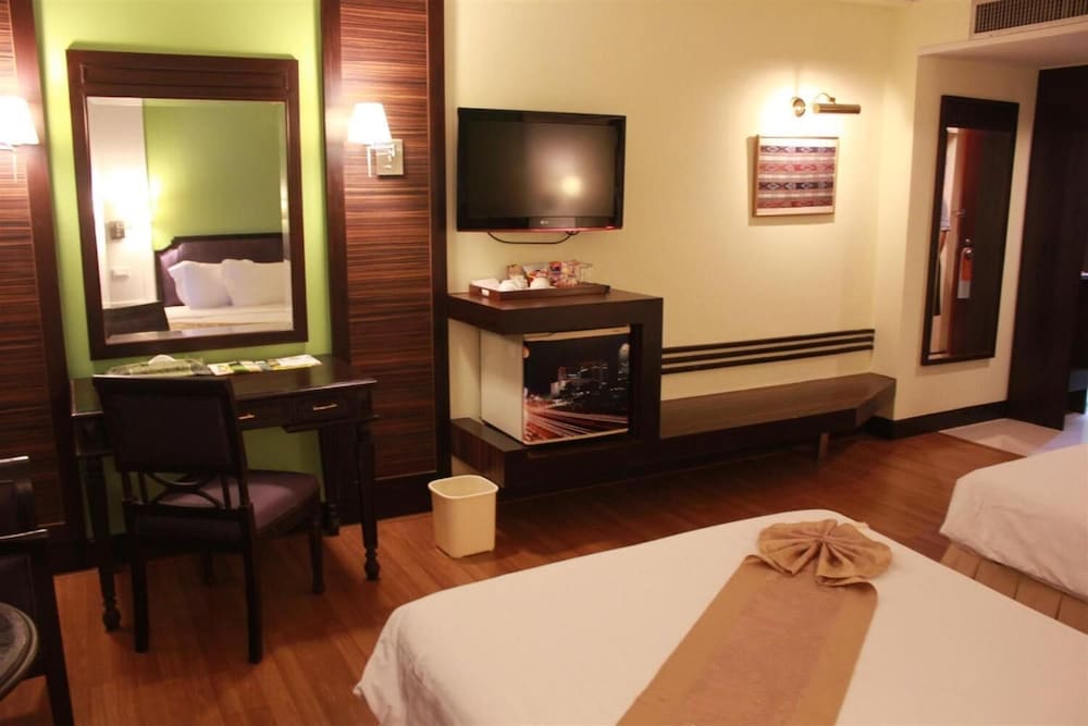 Charoenthani Khonkaen Hotel 40/56