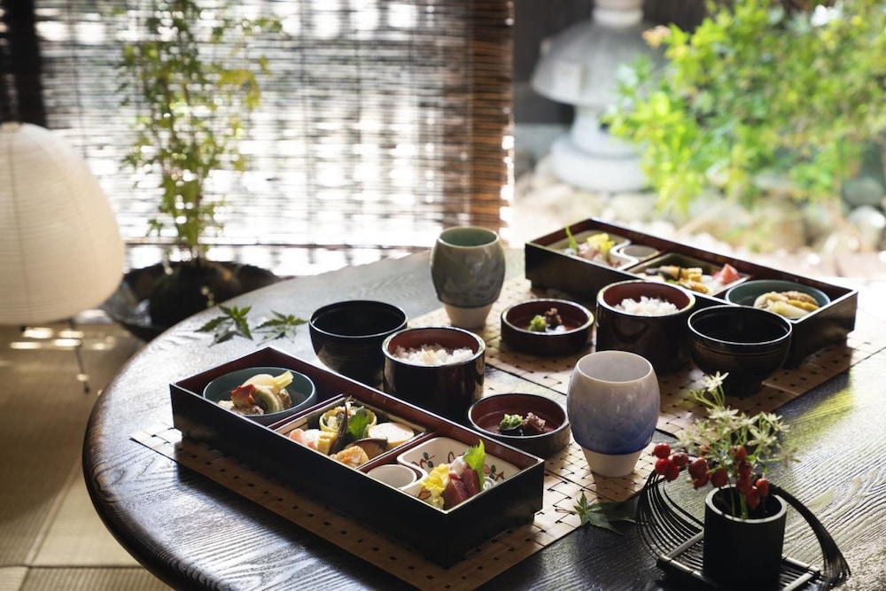 The Junei Hotel Kyoto Imperial Palace West 35/37