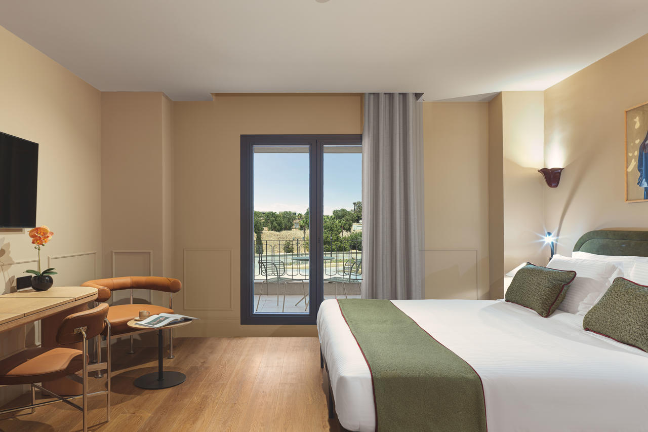 Leonardo Boutique Hotel Venetian Nicosia 12/21