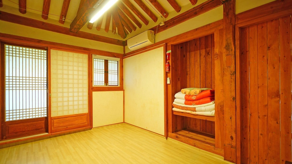 Sarangroo 25/50