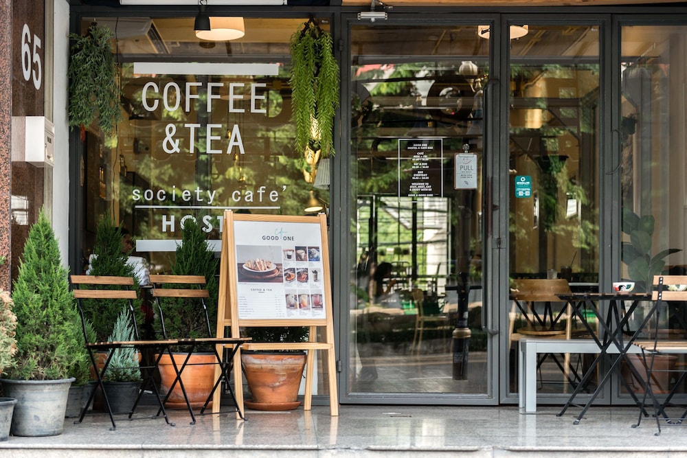Good One Hostel & Cafe Bar 2/66