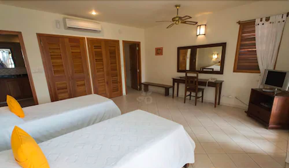 Antigua Yacht Club Marina Resort 10/50